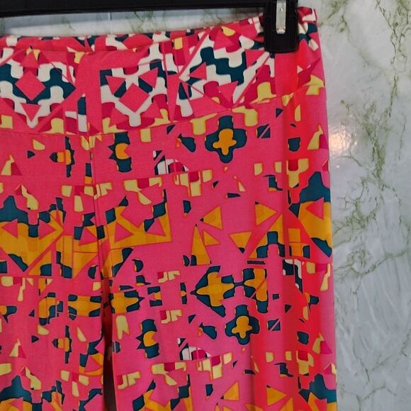 LuLaRoe Tall & Curvy Leggings - Picture 4 of 10